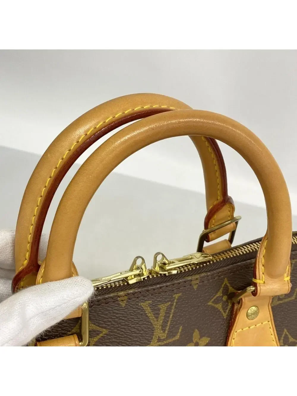 Louis Vuitton step out